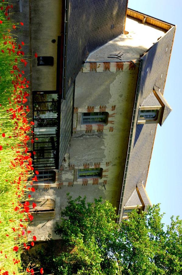 Le Moulin Bregeon Bed & Breakfast Linieres-Bouton Exterior photo